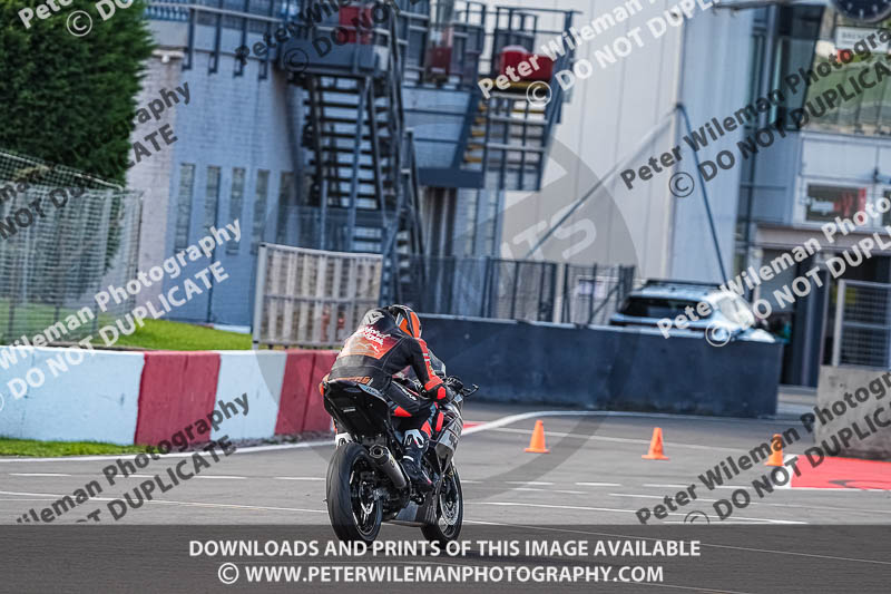 donington no limits trackday;donington park photographs;donington trackday photographs;no limits trackdays;peter wileman photography;trackday digital images;trackday photos